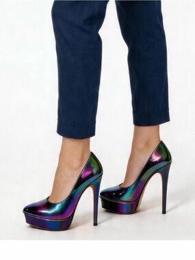 Jessica Simpson Iridescent Venisse Platform Pumps